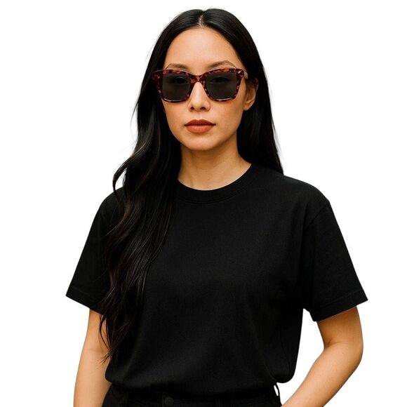 Privé Revaux Designer Tortoise Shell Squared Sunglasses with Hard Case - Picture 14 of 15